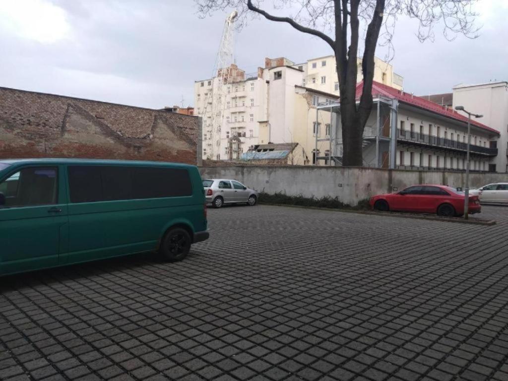 Apartments Near The Center With Privat Parking Brno Ngoại thất bức ảnh